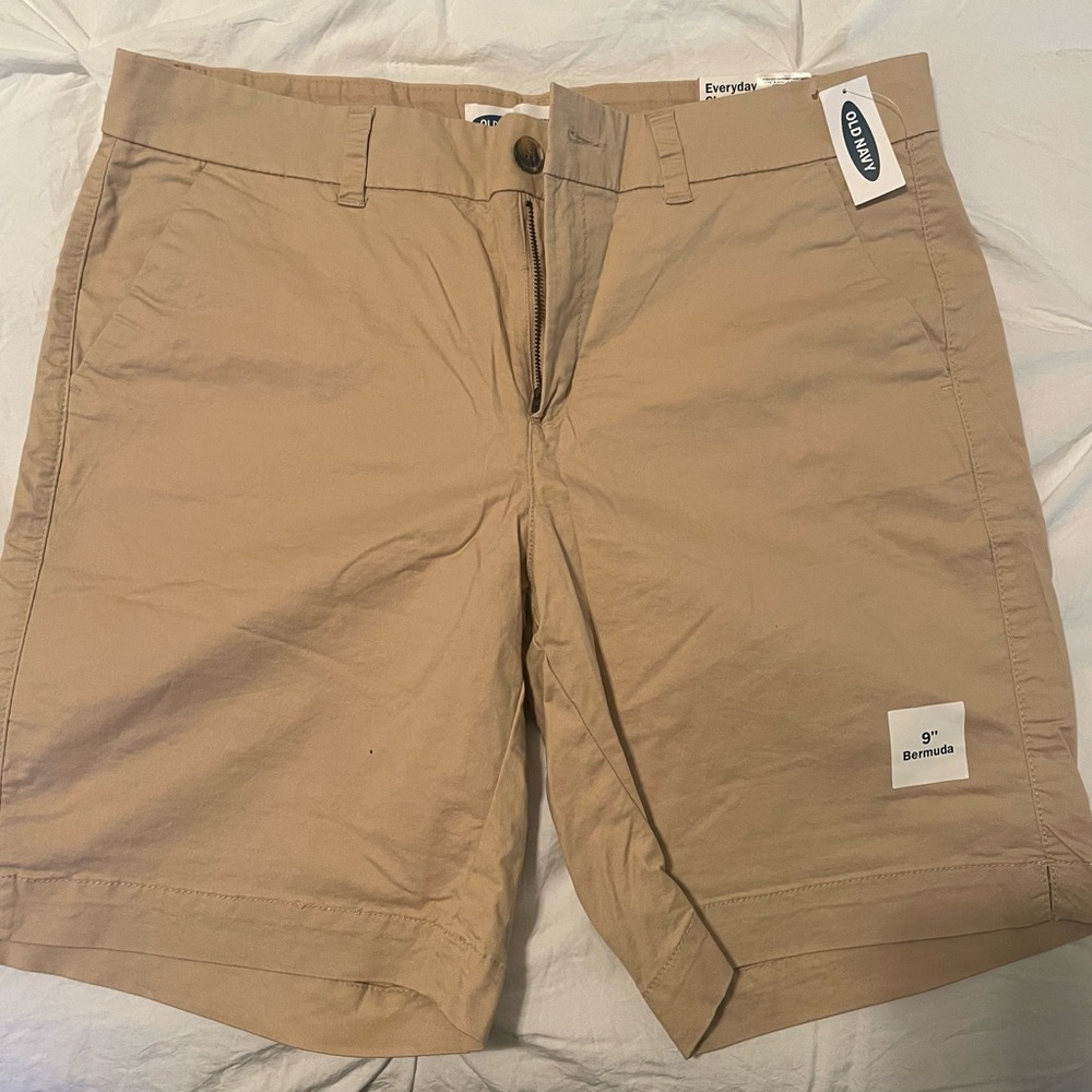 Old Navy Tan Bermuda Shorts Classic Style